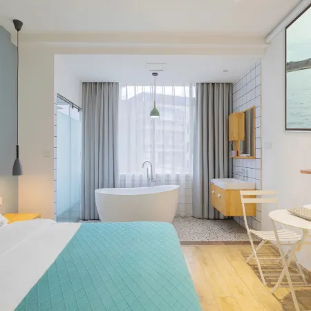 Ru Ruo Flower House Themed Homestay (Yongjia Tiandi Branch, Fuzhou University, Minhou)