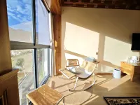 Heisha Zangmi Homestay (Zhonglu Tibetan Village) - พร้อมระเบียง