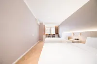 QingJin Xiaoqiao's Home Hotel Apartment (Beijing CBD Jianguomen Store)