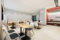 創娛電競酒店（南寧師範大學北湖南路地鐵站店）