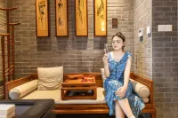 Pingyao Molan Jingdi Manor(Near Yingxiong Theater)