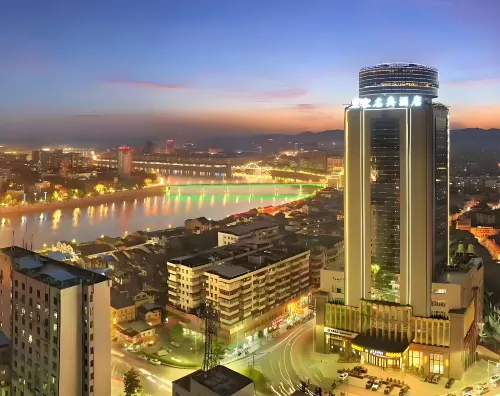 Meizhou Royal Classic Hotel (Jiaying Ancient City Branch)