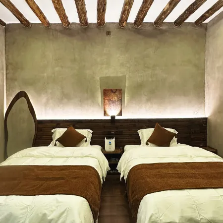 Litang Yunzaichu Cabin Homestay (Zeba Village)