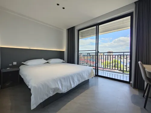 Hualai Apartment