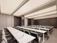 Yixing Longbei Mountain Forest Park Jiubin Avenue Atour Hotel Hotels in Yixing