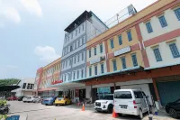 RedDoorz @ Nagoya Indah Batam - 2-Star
