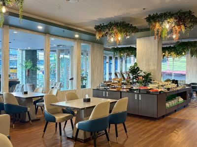 Restaurant Empress Pattaya Hotel Photo