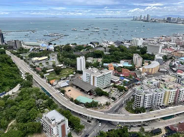 รูปภาพของUnixx Phratumnak Elegant 1-BR Free Electricity