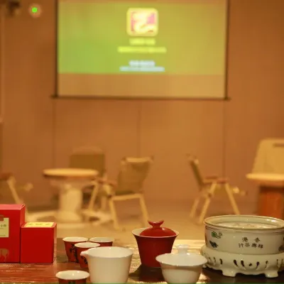 拾野青年旅舍（珠海情侶中路日月貝大劇院店） 陽明廣場附近的飯店