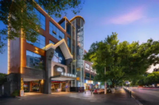 水晶・璞邸・7501瓷研ホテル（景徳鎮陶渓川文創街区） のホテル