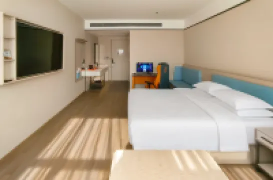 Jingfang E-Sports Hotel (Xuanhan Baren Square)