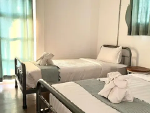 เมมมอธ คาเฟ่ แอนด์ โฮสเทล อิน ลำปาง โรงแรมในลำปาง