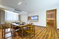 Dongshan Overseas Chinese Hotel (Jinluan Bay Beach Branch, Dongshan Island)