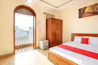 Collection O Long Phung Hotel Hotels near Dam Sen Park