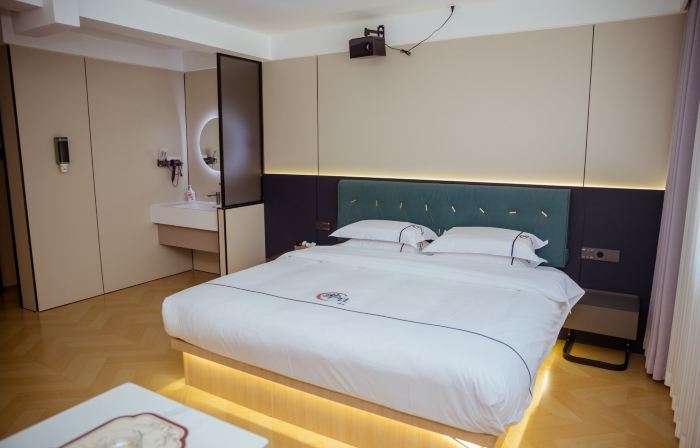 Huazhu Hotels