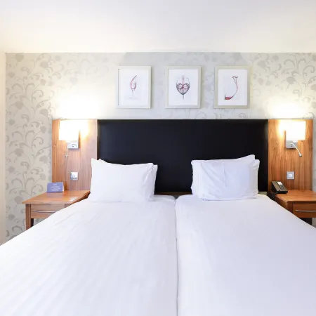 Gloucester Robinswood Hotel by Sunday Hotele w: Gloucester