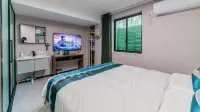 Xingfuli Homestay (Dinosaur Park)