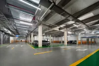 Ruimingxiang Hotel (Tianshui City Center Square & Municipal Government Branch) - Parking