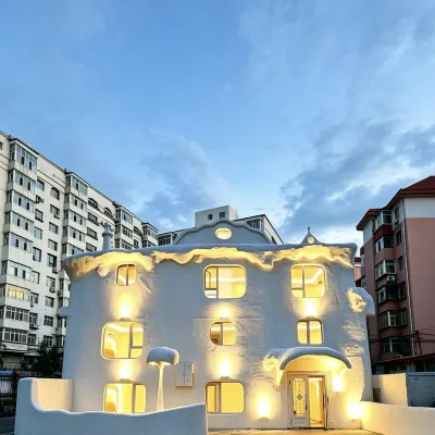 Design Guesthouse (Harbin Central Avenue Hongzhuan Street Morning Market) Отели рядом с достопримечательностью «Парк Сталина»