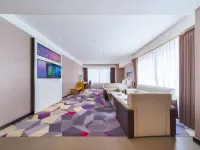TongXin International Hotel Hotels in Sertar