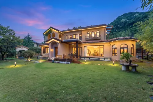 ONE FAMILY RESORT (MGS HSD VILLA)