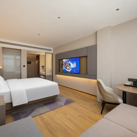 Lifeng Hotel (Kangping Wolonghu Shunshan Road Branch) Отели в г. Канпин