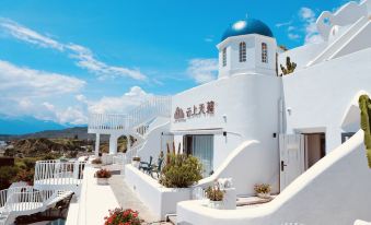 Sound on the Clouds Hotel Santorini, Dali