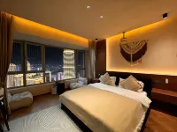 Chongqing Summit · Cloud River View 69th Sky (Jiefangbei Area/Hong Ya Dong)