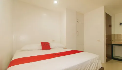 RedDoorz @ Casa 82 Alaminos