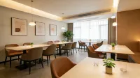 Lisi Future Hotel (Dongguan Municipal Government International Trade) - Airport Shuttle