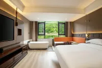 Batang Dongcheng Yipin Hotel - جديد