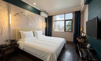 Kaiyue Hotel