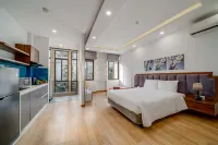 Golden Line Apartment Danang - Condos
