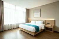 Yuetang Hotel (Korla Qingnian Road People's Square) - balcony