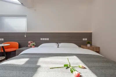 Ancient City Slow Lane Guesthouse (Dali Ancient City South Store) โรงแรมในGucheng