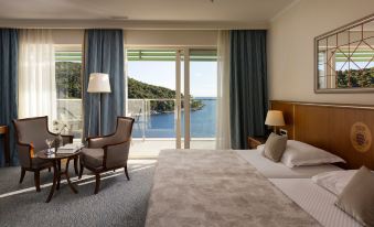 Hotel More