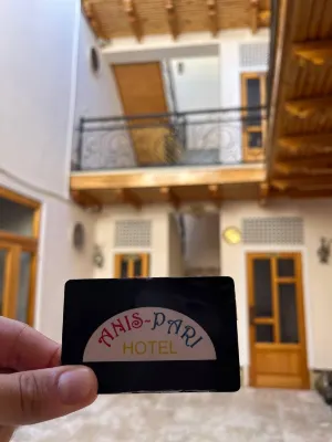 ANIS-PARI HOTEL - 早餐