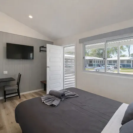 Lakeside Forster Holiday Park and Village