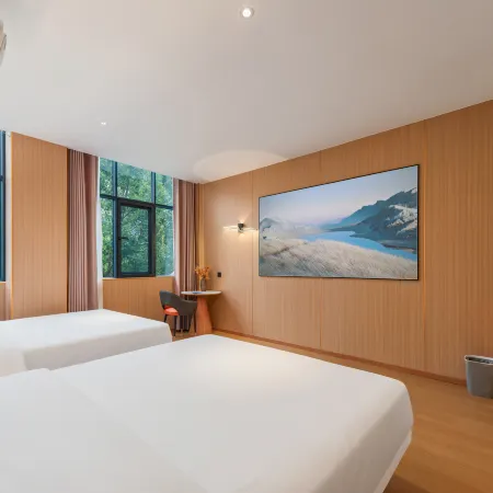 Shilin County Linyue Smart Hotel (Shilin Bus Station)