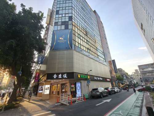 RF富逸旅趣-大巨蛋館(原富裕自由商旅-忠孝館)