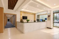 Longhua Hotel (Jiaozuo University Branch） - 2 stjerner