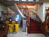 Leisure Hostel - Nhà nghỉ