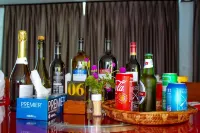 Marina Hotel Noro - Bares