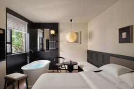 SFEEL Designer Hotel (Guangzhou Beijing Road Metro Station)