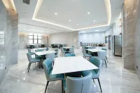 Qingchuang Lanting Hotel (Qingkou Commercial Plaza Branch) - Mountain view