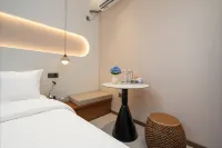 Bianshui Fengming Homestay (Wansuishan Martial Arts City Millennium City Park) Hotels in Kaifeng