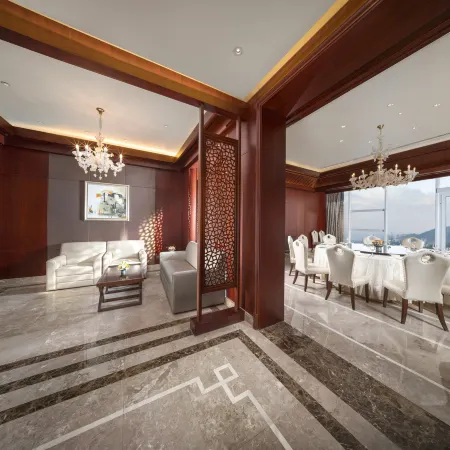 Kaihua International Hotel