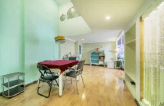 Shiyou Theme Smart Apartment (Dali Railway Station)