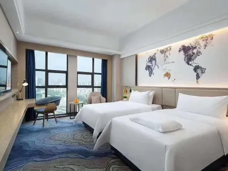 Xiangyin kailiyade Hotel Отели рядом с достопримечательностью «Yangsha Lake Colorful Flower Field»