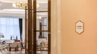 Golden Bauhinia Interstellar Hotel - breakfast